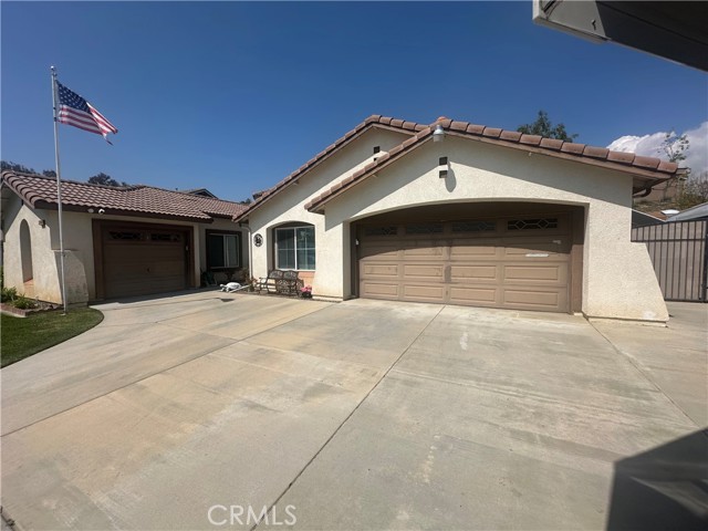 Property photo of 33490 Gene Autry CR