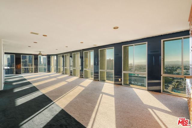 Property photo of 800 W 1st ST