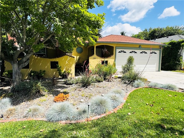 Property photo of 13611 Walnut ST