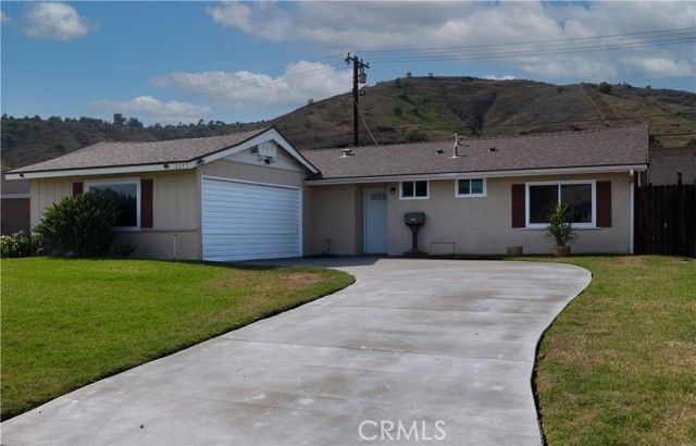 Property photo of 2275 Farringdon AV
