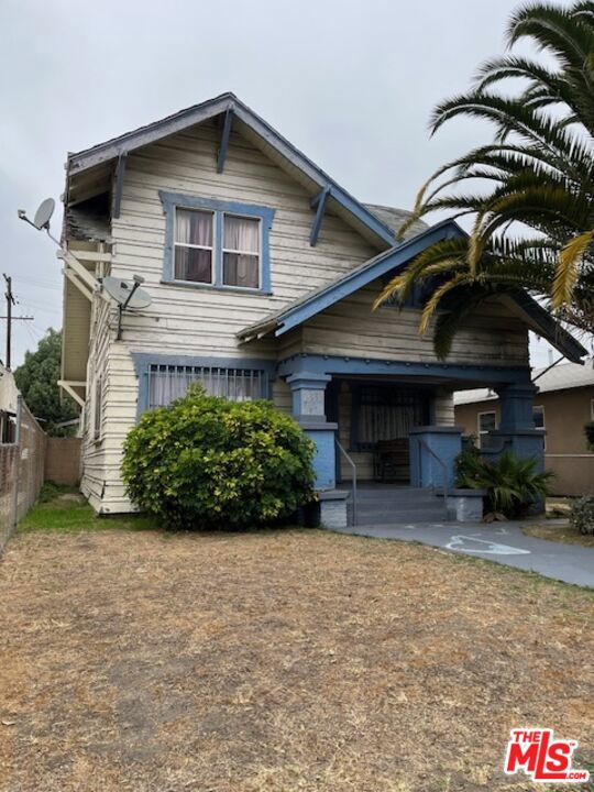 Property photo of 1555 W Vernon AV