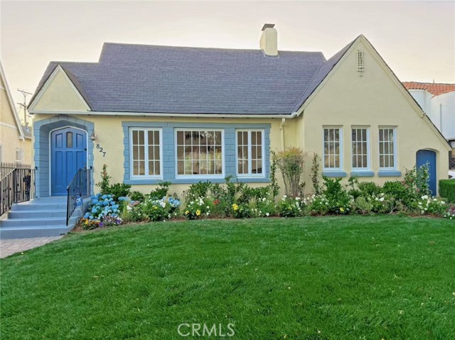 Property photo of 827 Hauser BL