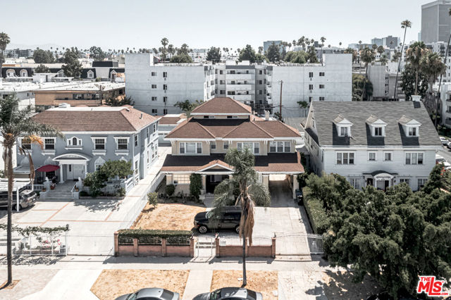 Property photo of 450 S Serrano AV