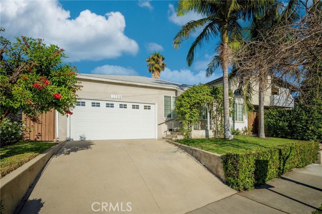 Property photo of 1038 N Columbus AV