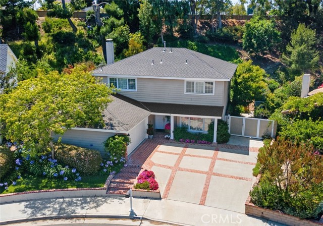 Property photo of 18911 Crimson CR