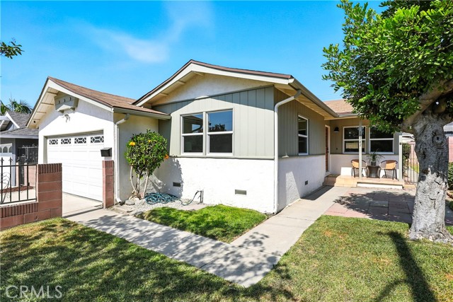Photo of 10742 Alclad Av