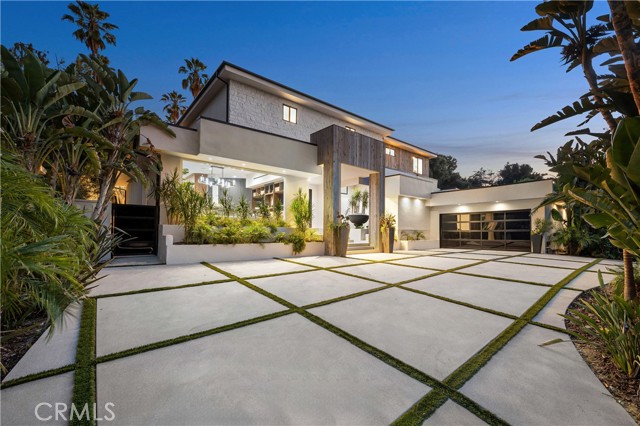 Property photo of 4609 Louise AV