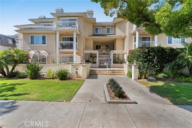 Property photo of 530 W Stocker ST