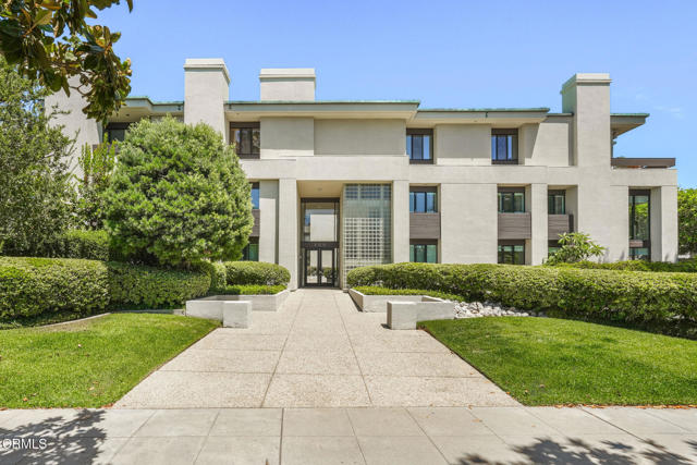 Property photo of 300 S Orange Grove BL