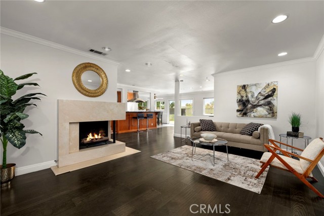 Property photo of 1874 Stevely AV