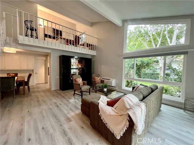 Property photo of 2057 Via Mariposa