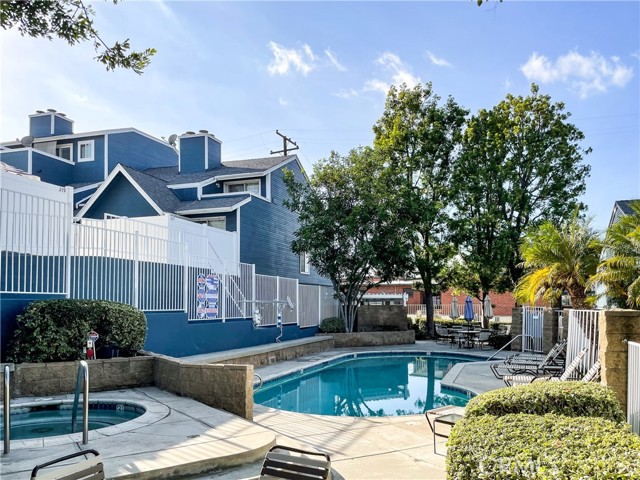 Property photo of 225 S Redwood AV