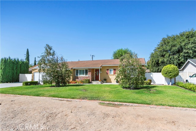 Property photo of 13131 Yorba ST