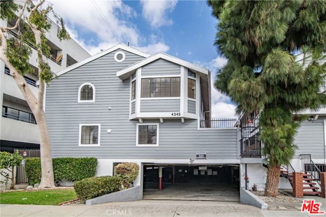 Property photo of 4345 W 154th ST