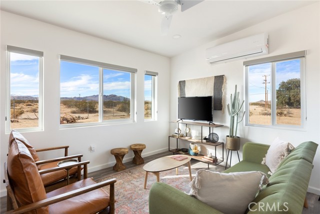 Property photo of 5737 Mojave Ranch RD