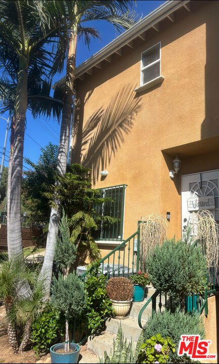 Property photo of 12368 Osborne ST