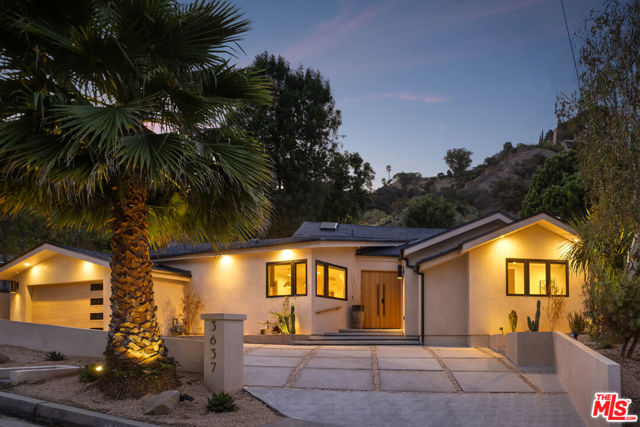 Property photo of 3637 Loadstone DR