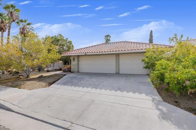 Property photo of 1495 E Luna WY