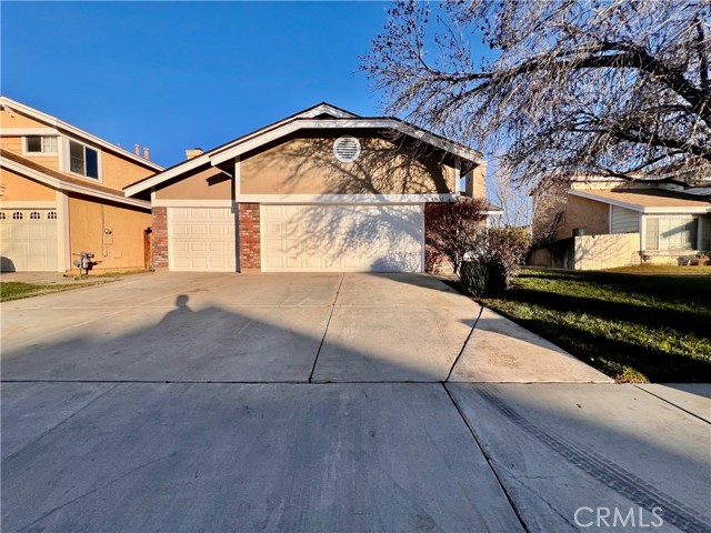 Property photo of 43632 Serenity CT