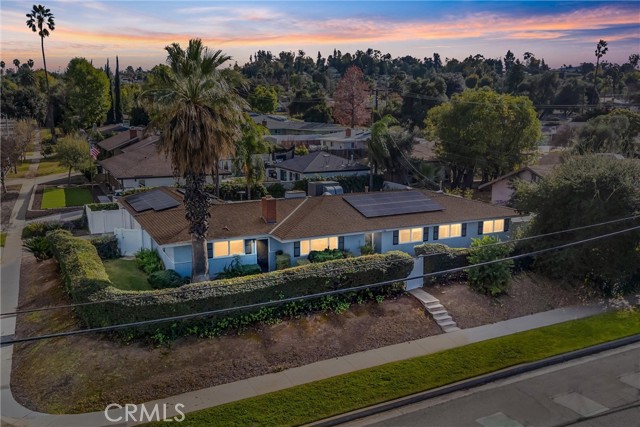 Property photo of 1235 W Cypress