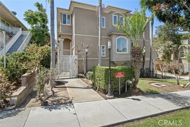 Property photo of 328 E Imperial AV