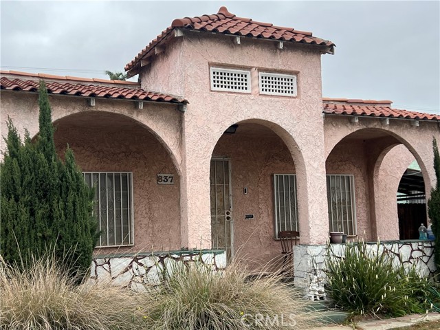 Property photo of 837 W 103rd ST