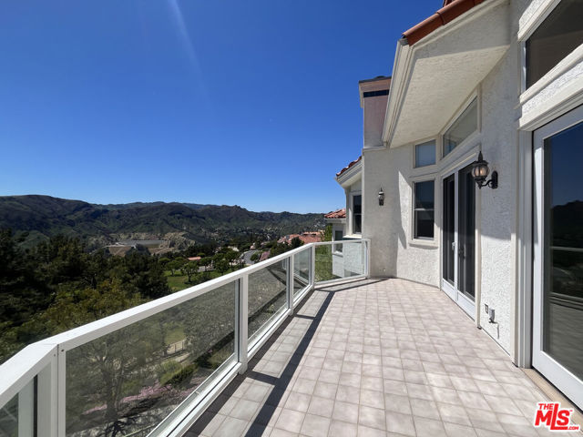 Property photo of 2046 Palisades DR