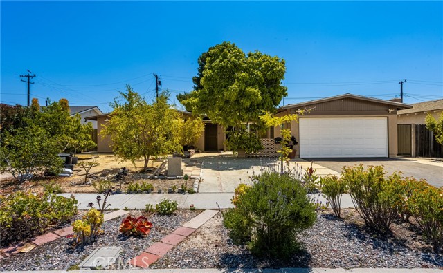 Property photo of 1108 S Groveland PL