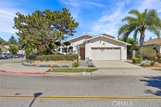 Property photo of 19518 Nancy Cir.