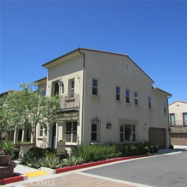 Property photo of 908 Grove CT