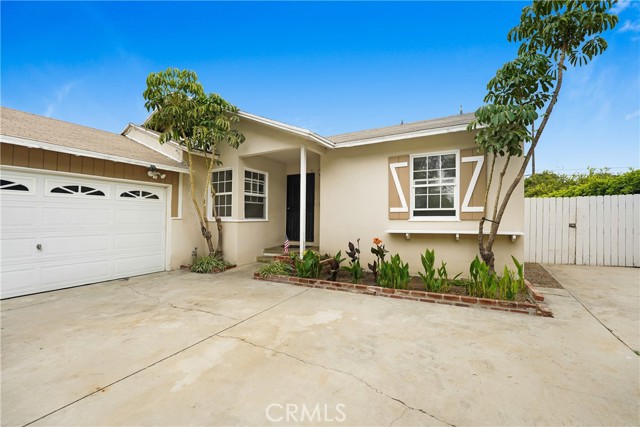 Property photo of 15834 Mayall ST
