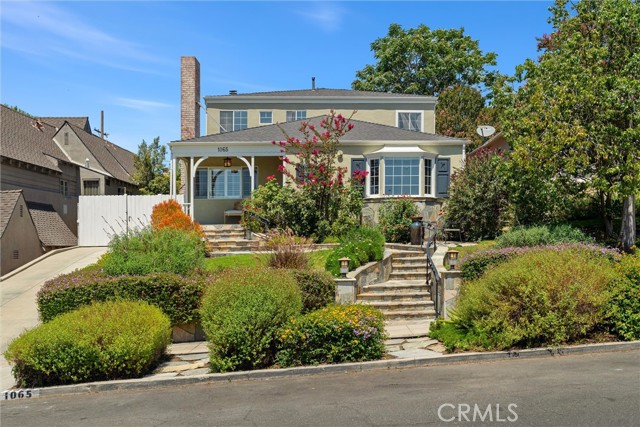 Property photo of 1065 E Harvard RD
