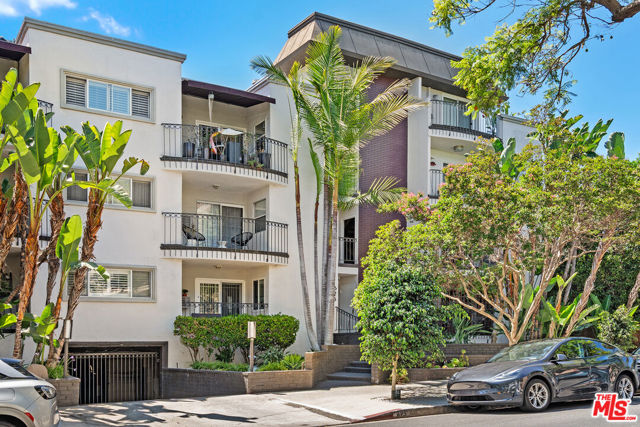Property photo of 625 N Flores ST