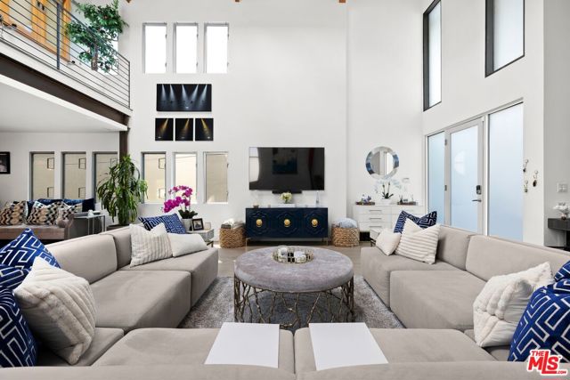 Property photo of 2014 Pacific AV