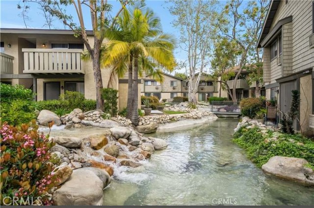 Property photo of 960 E Bonita AV