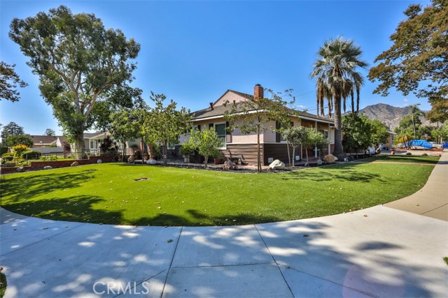 Property photo of 307 W 11th ST