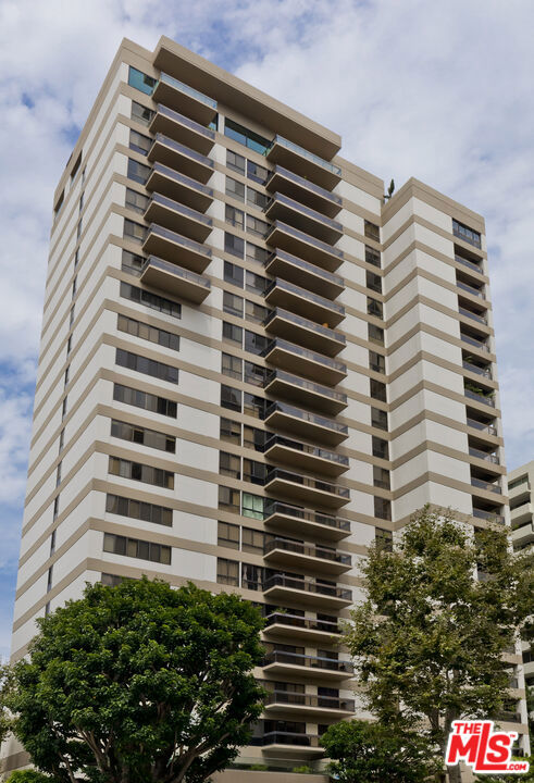 Property photo of 10445 Wilshire BL