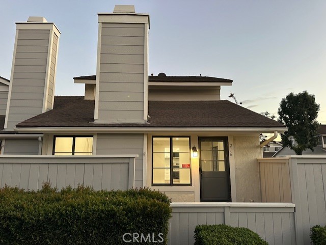 Property photo of 1700 W Cerritos AV
