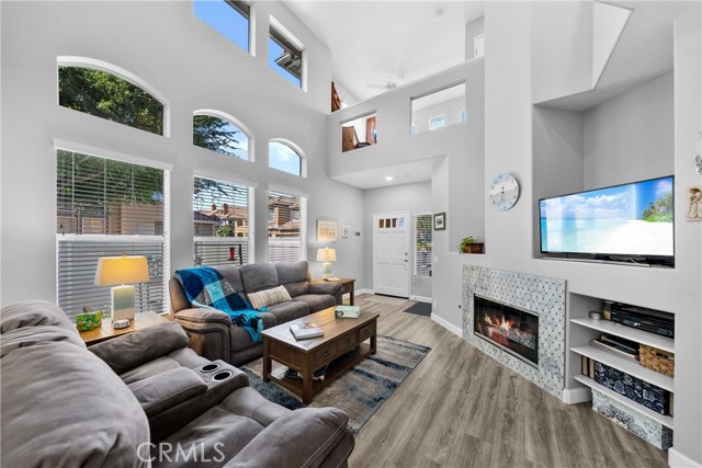 Property photo of 122 Valley View TE
