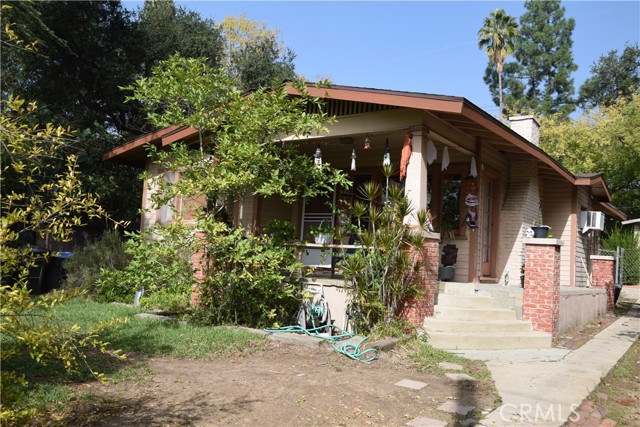 Property photo of 1247 E Topeka