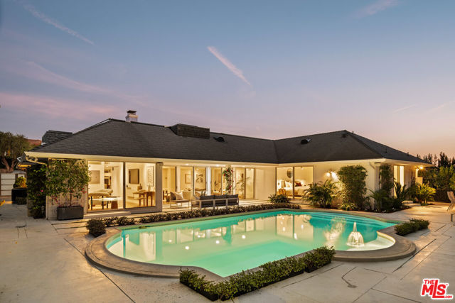 Property photo of 2143 N Hobart BL