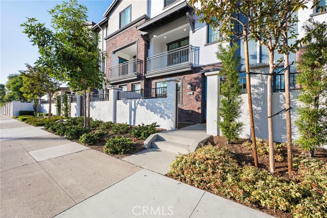 Photo of 8887 Orangethorpe