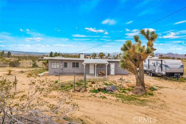 Property photo of 57726 Starlight Mesa RD