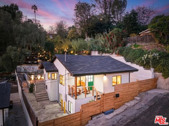 Property photo of 1083 Milwaukee AV