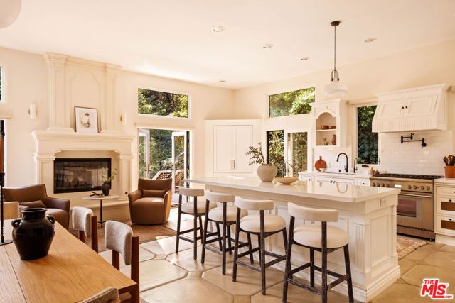 Property photo of 7750 Woodrow Wilson DR