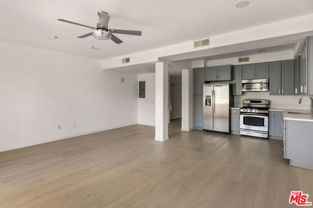 Property photo of 360 W Avenue 26