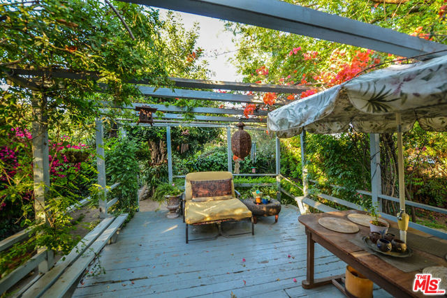 Property photo of 3538 Greenfield AV