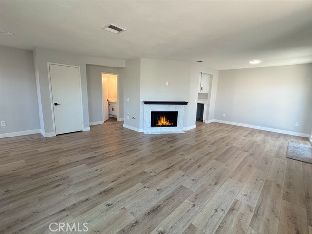 Property photo of 1842 N Vineyard AV