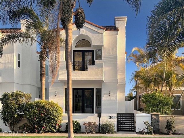 Property photo of 204 Lincoln Ave