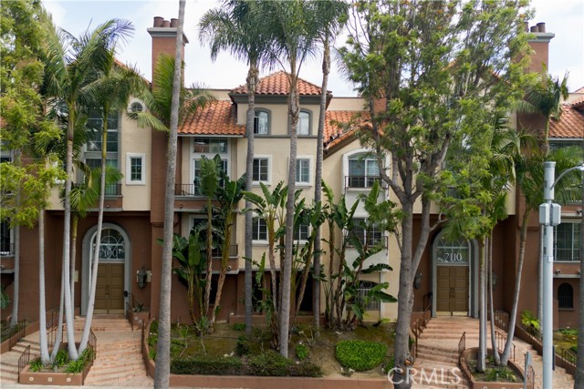 Property photo of 7100 La Tijera BL